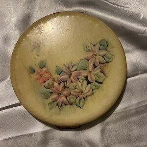 Rex Fifth Avenue 1930s Floral Vintage Compact